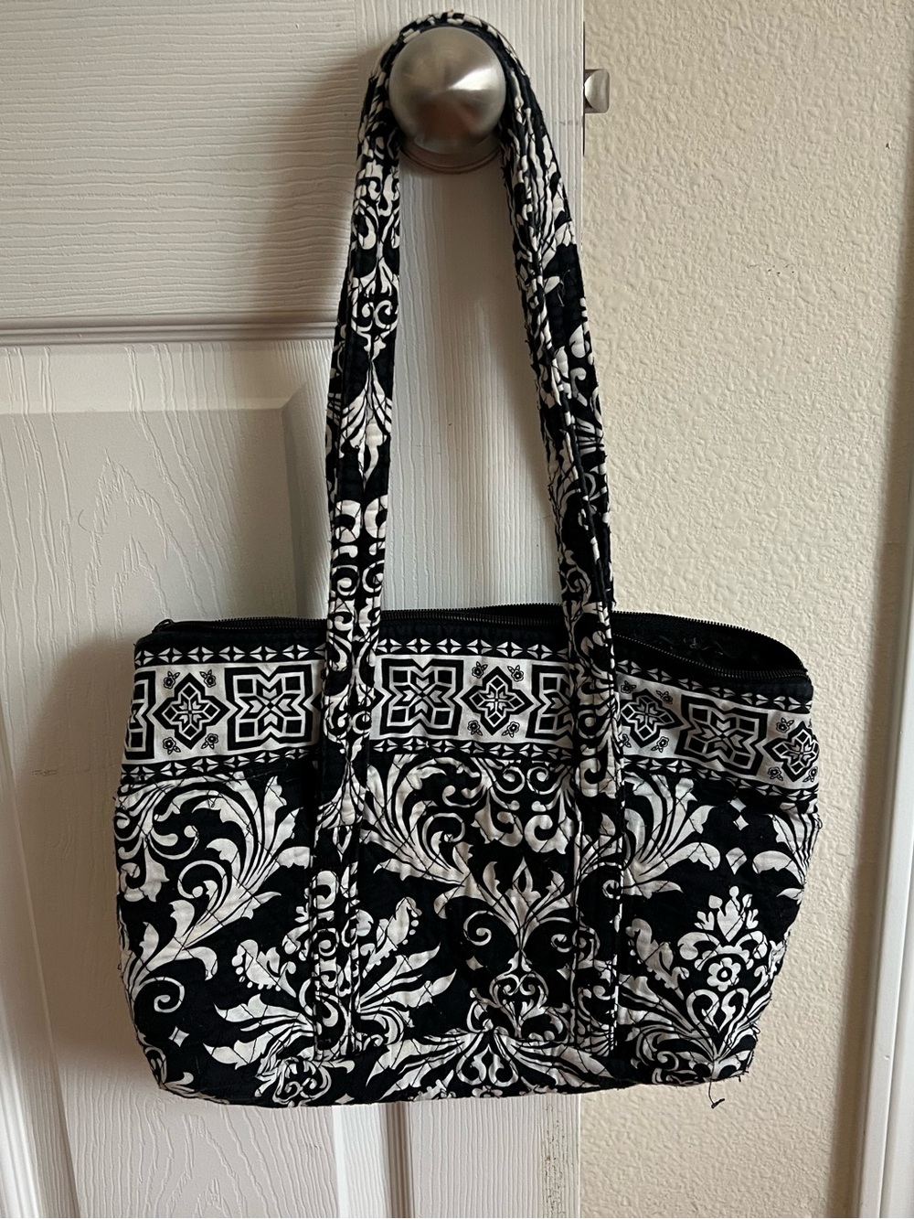 Ladies Handbag Purse Unbranded  Quilted Cotton  11" tall  X 14"wide 4 pockets